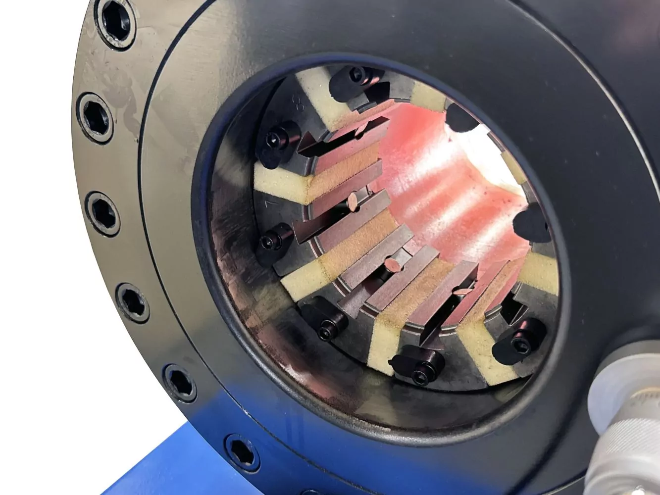Фото №3. Обжимной пресс FABTEC 503P для РВД - быстросъемная система крепления кулачков