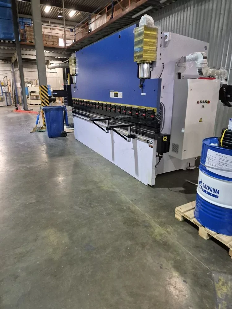 Подготовка листогибочного пресса CNC-PBA 130x4100 с ESA840R к пусконаладочным работам