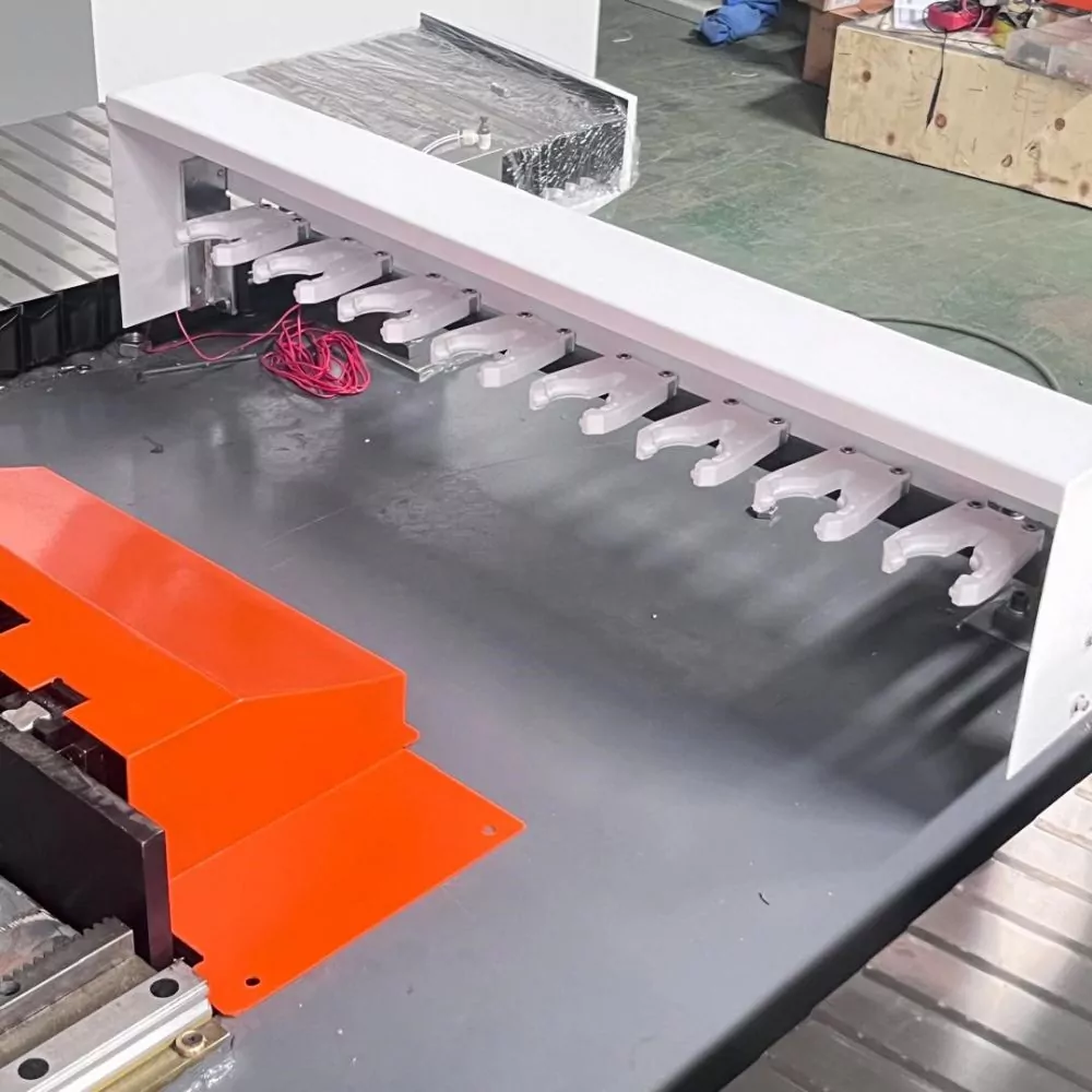 Фото №4. 4-осевой портальный обрабатывающий центр FABTEC LM4-CNC-7000