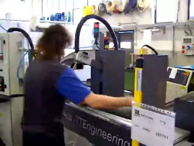Видео: Изготовление тройника