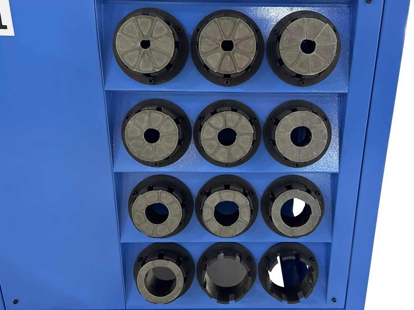Фото №9. Обжимной пресс FABTEC 503P для РВД - комплект кулачков для разных диаметров