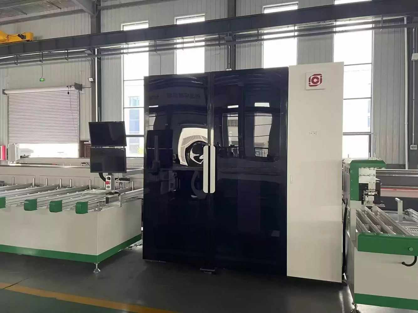 Фото №4. Лазерно-фрезерный обрабатывающий центр FABTEC CLJZX-CNC-7000, фото №3