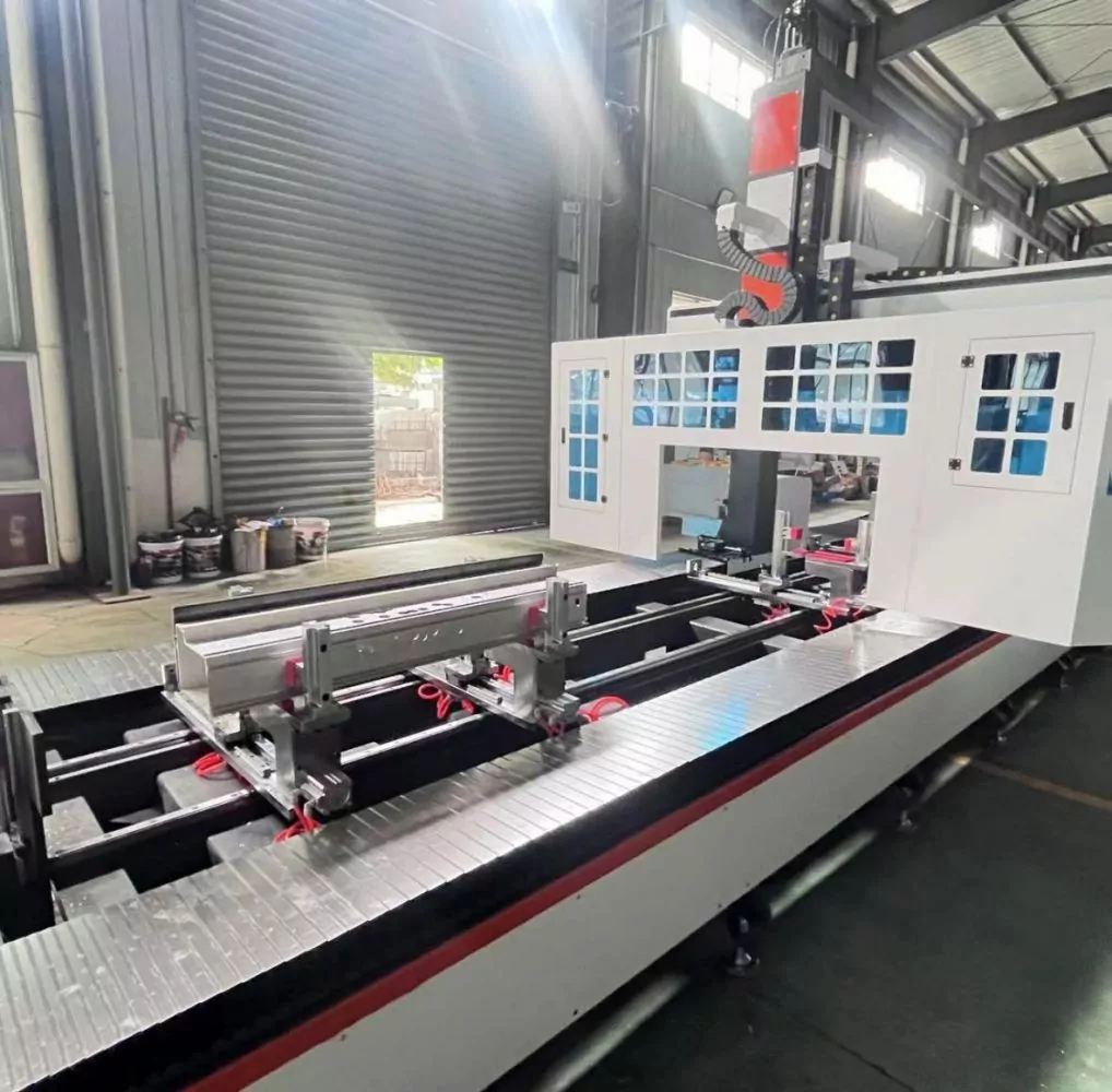 Фото №6. 4-осевой портальный обрабатывающий центр FABTEC LM4-CNC-7000