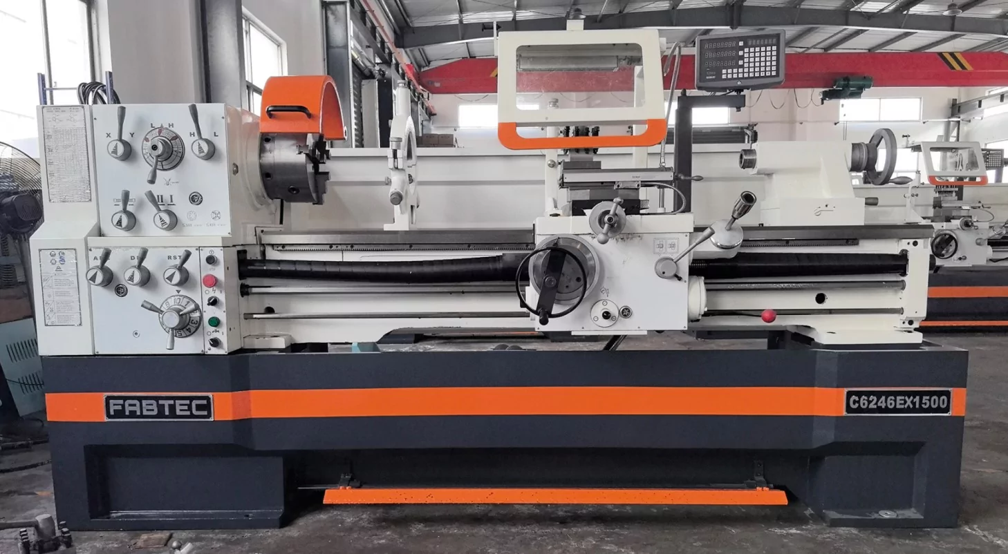 Фото №2. Универсальный токарный станок FABTEC LC460E/1000, фото №1