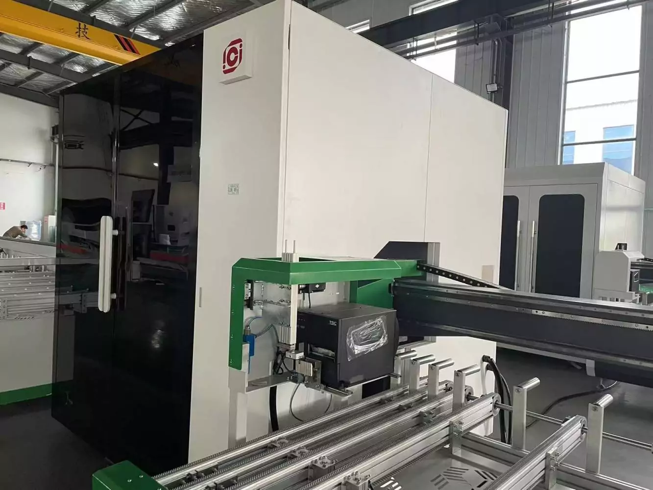 Фото №2. Лазерно-фрезерный обрабатывающий центр FABTEC CLJZX-CNC-7000, фото №1