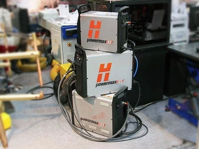 Фото №2. Плазморезы Powermax на выставке Weldex