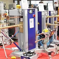 Инверторная машина точечной сварки с линейным прижимом PEI-POINT PF 181 INVERTER PX1800 MFDC