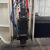 Станок лазерной резки металла OREE LASER OR-PG 3015 со сменным столом в защитной кабине