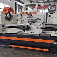 Универсальный токарный станок FABTEC LC560/1500