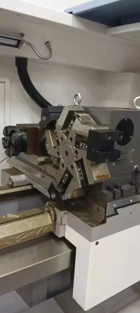 Фото №5. Токарный станок FABTEC CK6136/1000 с приводным инструментом и Renishaw с плоской станиной с ЧПУ Fanuc 0i TF(5), фото №3