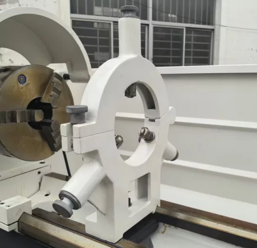 Фото №5. Неподвижный люнет универсального токарного станка FABTEC LC560/1500